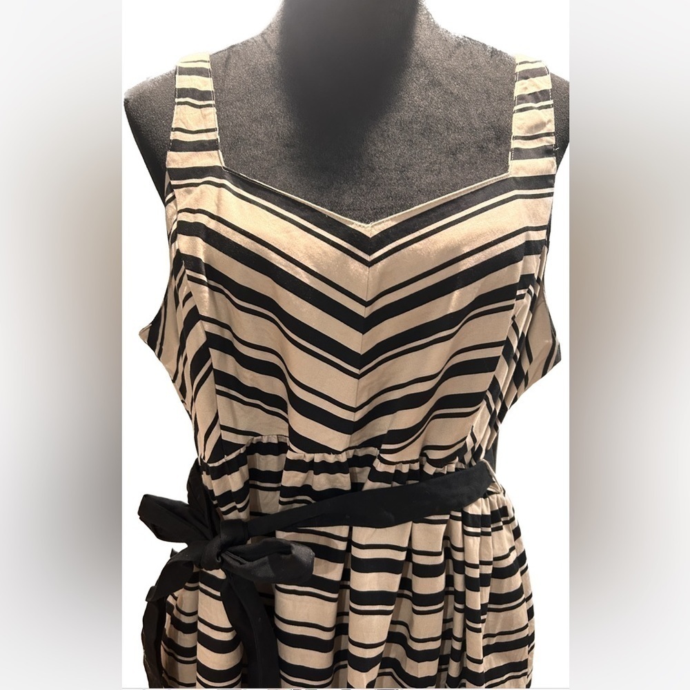 Motherhood Maternity Dress Pre-Pregnancy Size XL Stripes Belted Beige - Picture 3 of 6